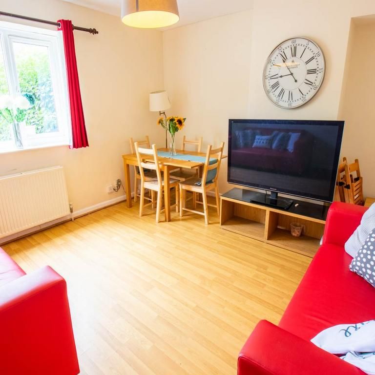 6 bedroom house to rent - Photo 1