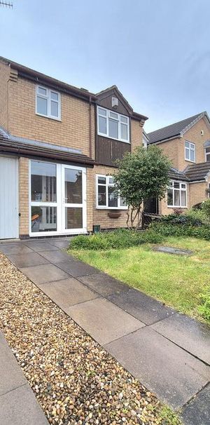 3 bedroom property to rent - Photo 1