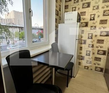 Garsoniera spatioasa, zona ultracentrala, langa Teatrul National - Fotografie 1