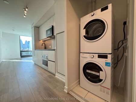 35 Parliament Street #921 - Photo 3