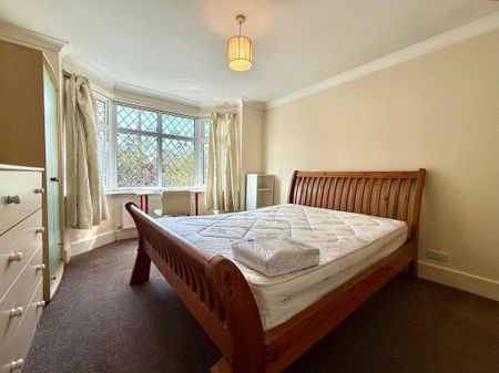 5 bedroom detached house to rent - Photo 2