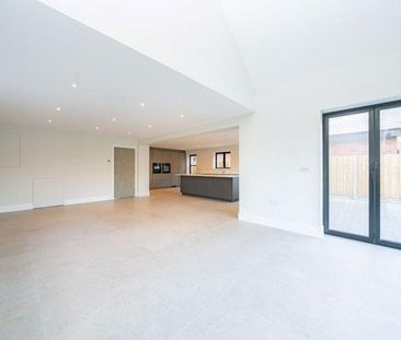 4 bedroom property to rent - Photo 4