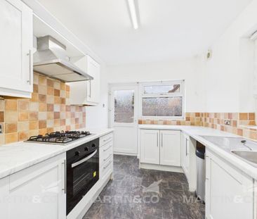 3 bedroom terraced house to rent - Photo 6