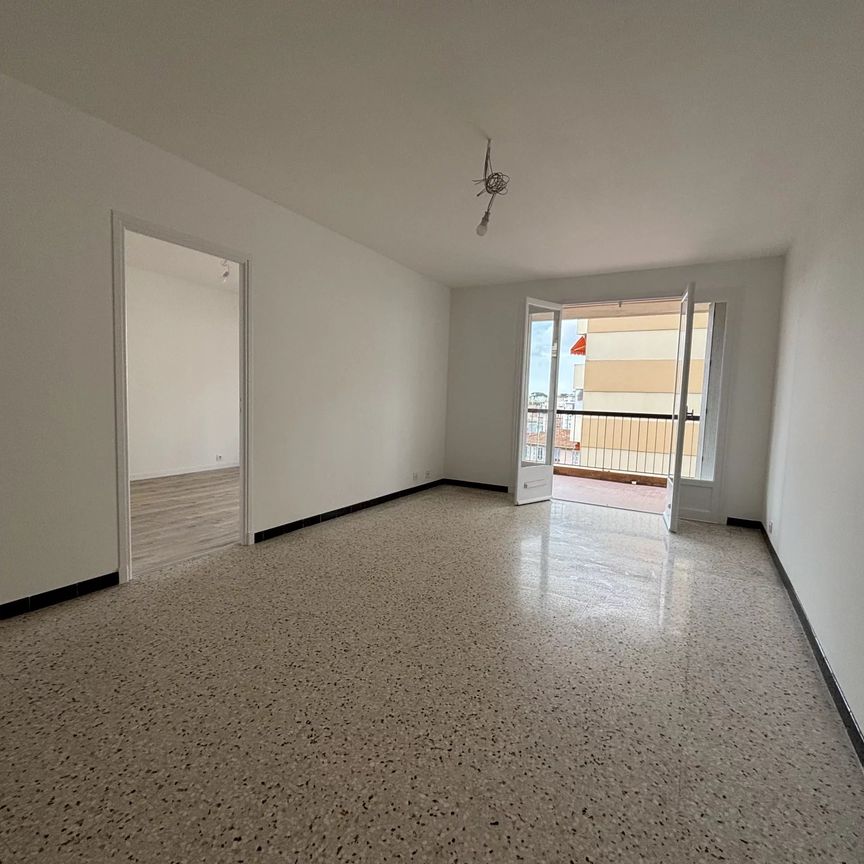 Location Appartement 3 pièces 65m² NICE 06100 - Photo 1