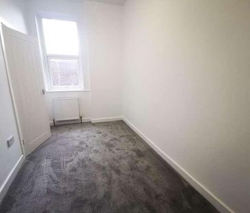 Bensham Crescent, Gateshead, NE8 - Photo 3