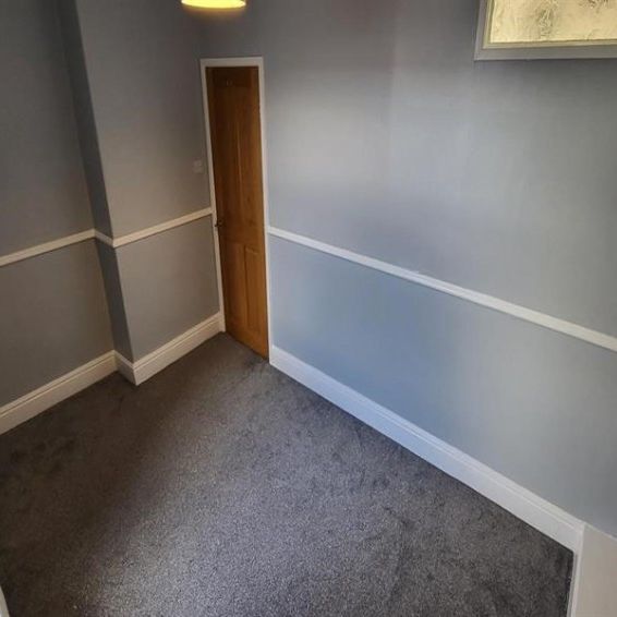 Carna Road, Reddish - Photo 1