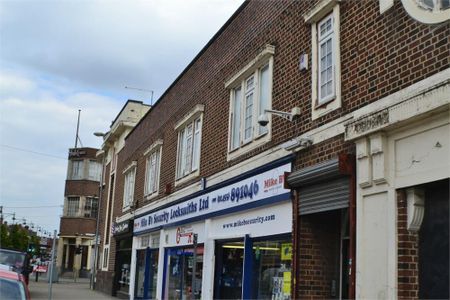 1 bedroom ground floor flat to rent - Photo 2