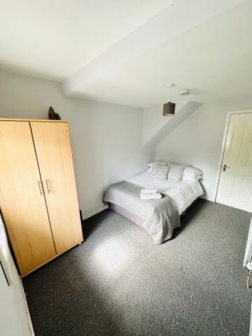 Lovely House Share in Brighton Room 1 - Photo 4