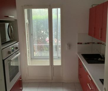 Appartement 3 pièces 65m2 MARSEILLE 9EME 846 euros - Photo 1