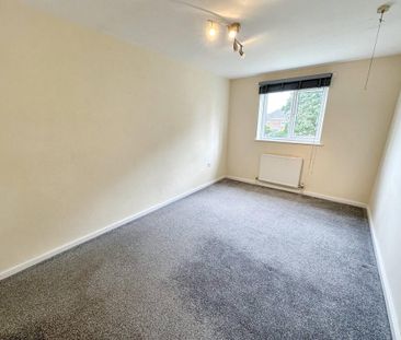 3 bedroom flat to rent - Photo 5