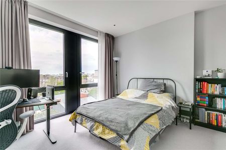 A wonderful two bedroom apartment located in the sought after Ram Quarter - Photo 5