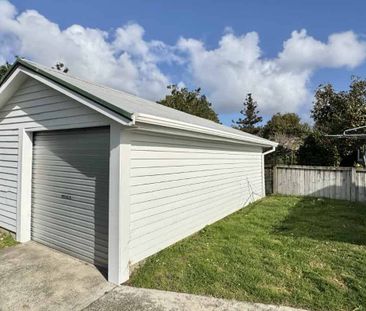 Perfect Location - Photo 4