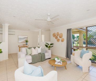 Spacious 4-Bedroom Home in Prime Greenview Estate - Photo 1