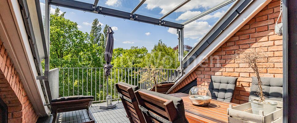 Möblierte Loftwohnung mit Loggia und schönem Weitblick in Hamburg-Rotherbaum - Foto 1