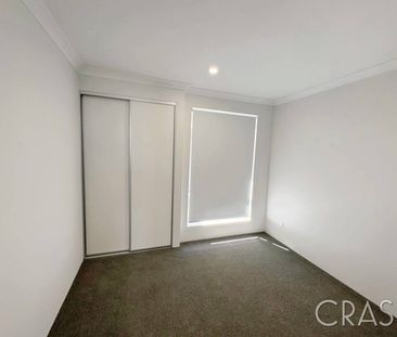 Brand NEW 4x2 House in Eglinton with Alfresco! - Photo 3