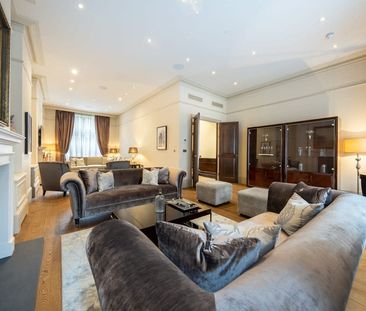 Hertford Street - Photo 3