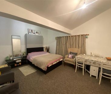 4 bedroom terraced house to rent - Photo 2