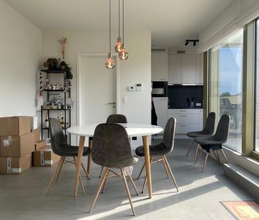Appartement met 2 slaapkamers en terras - Photo 2