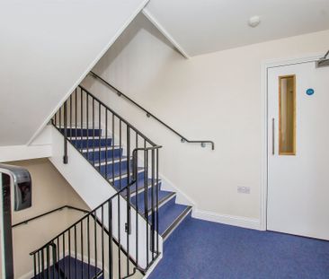 Eagle Way, Peterborough, Hampton Centre - Photo 3