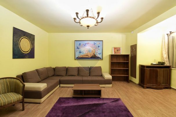 Casa cu 5 camere de inchiriat, zona Becas - Photo 1