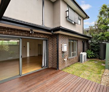 Modern Comfort & Low Maintenance Living - Photo 5