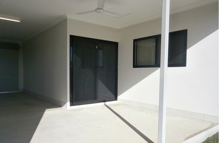 3 BEDROOM 2 BATHROOM HOME IN DEERAGUN - Photo 2
