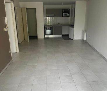 Location Appartement 2 pièces 44m² BEAUVAIS 60000 - Photo 2