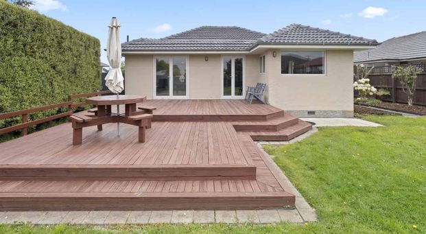 43 Daniels Road, Redwood. - Photo 1