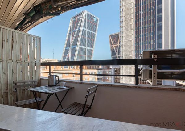 Calle de los Cuatro Amigos, Madrid, Community of Madrid 28029