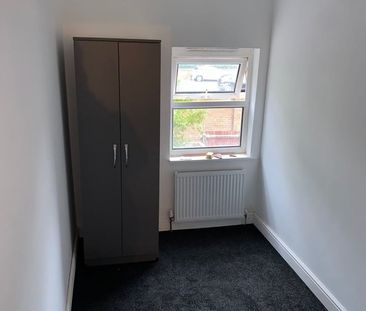 Room in a Shared House, Terrace Road, B19 - Photo 1