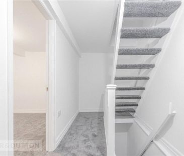 3 bedroom end of terrace house to rent - Photo 1