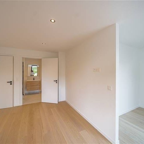 Appartement te huur - Photo 1