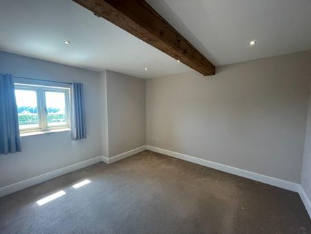 Park Farm Barns, Snitterfield - Photo 4