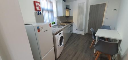 1 bedroom flat to rent - Photo 4