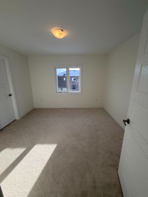 For Lease - 138 Aviron Crescent, Welland, Ontario - Photo 1