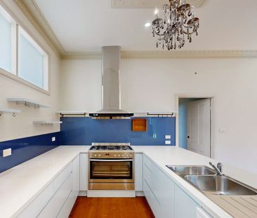 19 Bute Street, Murrumbeena VIC 3163 - House For Rent | Domain - Photo 1