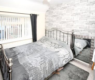 2 bedroom semi-detached house to rent - Photo 6