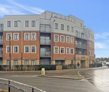 2 bedroom ground floor flat to rent - Photo 2