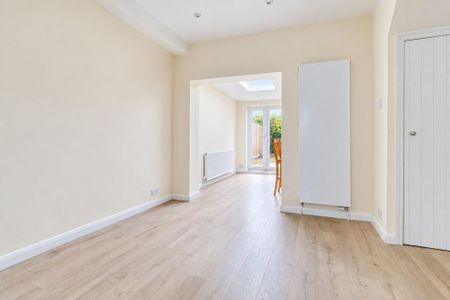 3 bedroom apartment to rent - Photo 5