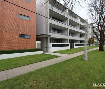 2 Bedroom Apartment in Kingston - Photo 3