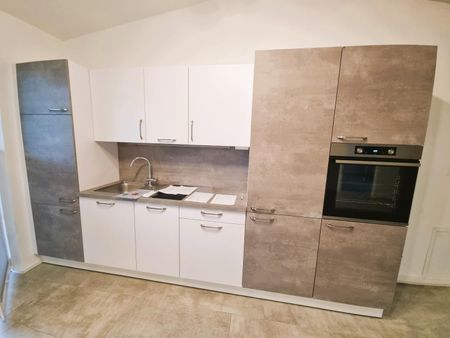 Moderne 2 Zimmer Mitarbeiter- oder Dienstwohnung mit Balkon - Photo 3