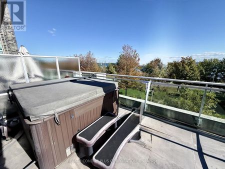 Th125 - 5 Marine Parade Drive UNIT 125, ON, Toronto (Mimico) - Photo 4