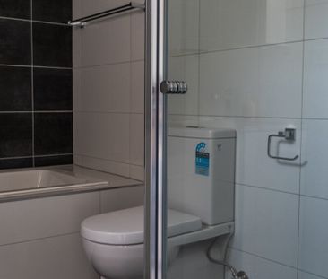 Glen Waverley - Photo 2