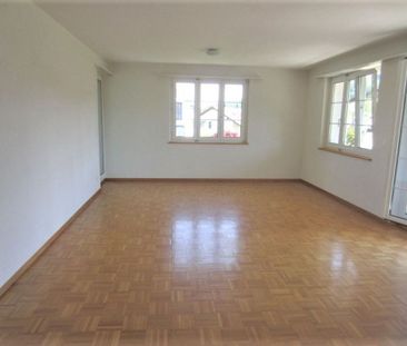 schöne und ruhige 4 1/2 Zimmer-Wohnung - Photo 5