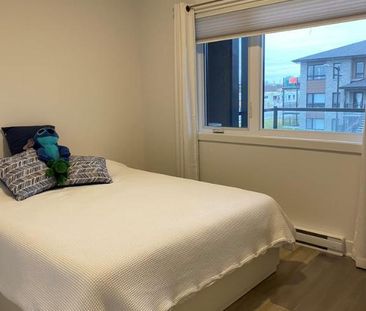 5 ½ ENSOLEILLÉ – 1350 PI² – libre innediatement🔥 - Photo 2