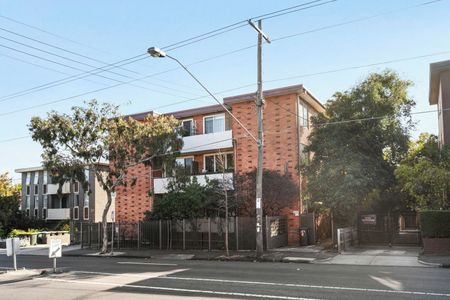 Light-Filled Two-Bedroom Haven in Prime Location - Photo 4
