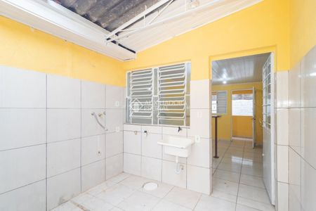 Casa com 2 quartos e 60m² para alugar em Medianeira, Porto Alegre. - Photo 4