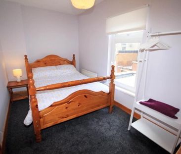 26 Parkgate Parade, Belfast, BT4 1ET - Photo 4