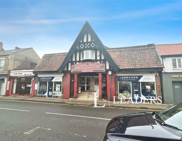 2 bedroom apartment to rent North Street, PE10 - Photo 1