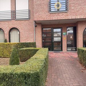 Appartement te huur in Lanaken voor € 895 met 1 slaapkamer - foto 2